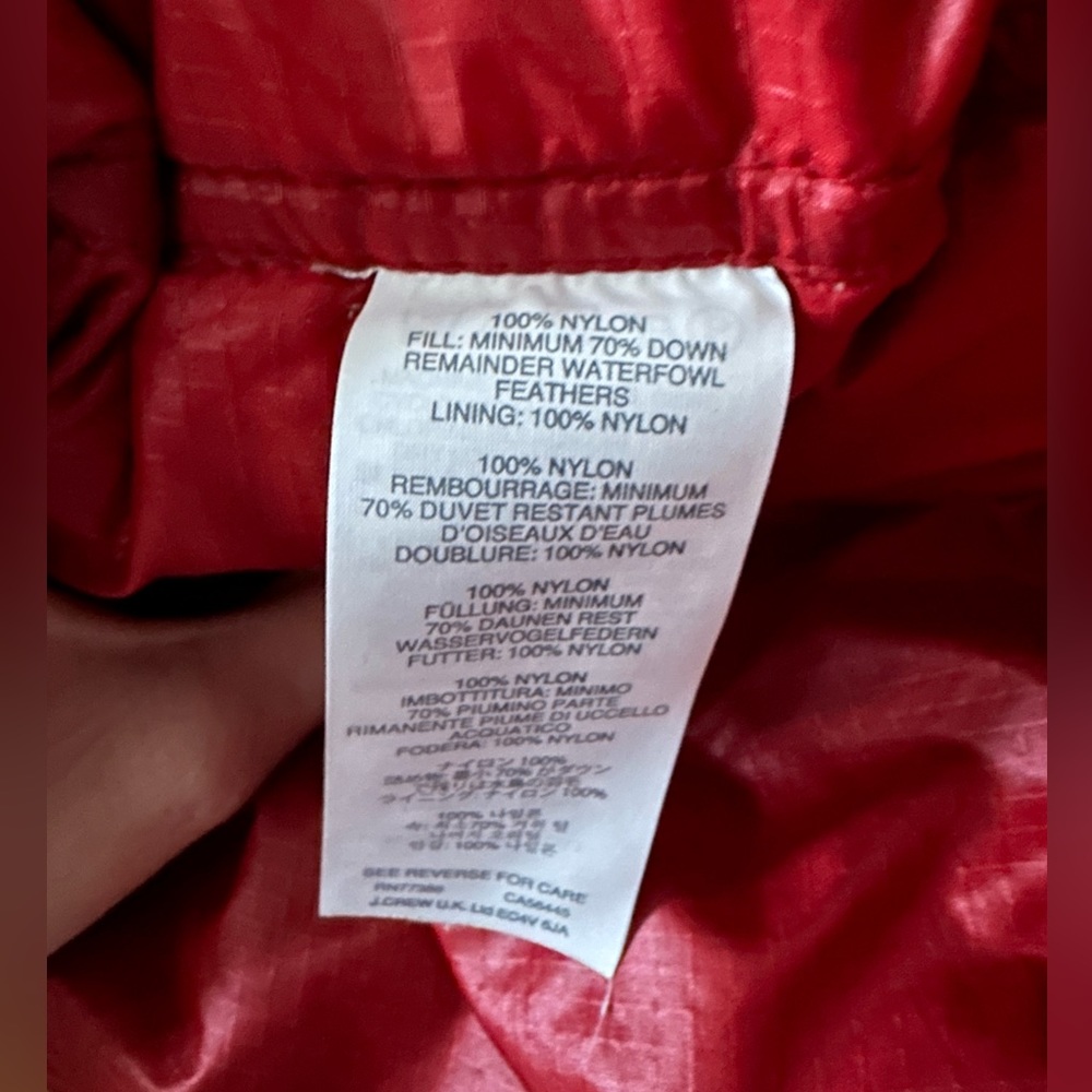 J.Crew wmns Sm RED Puffer Jacket Down+feathers.
19” Pit to Pit
23” Shldr to Hem - Picture 6 of 6